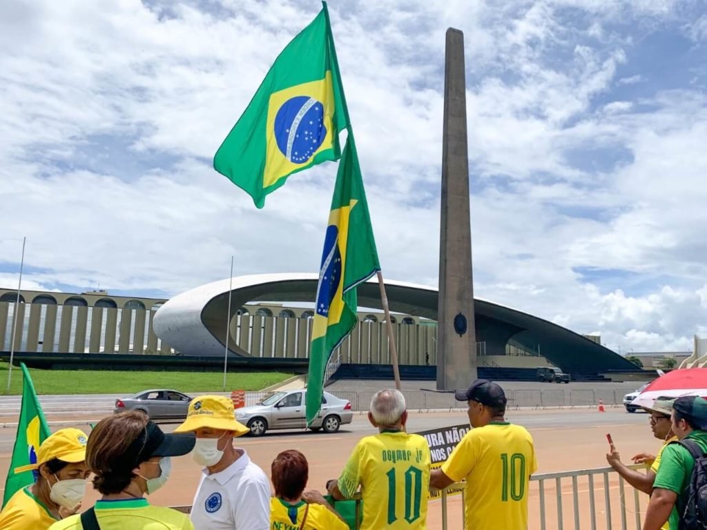 manifestação bolsonarista no QG do Exército Brasília na data 18-12-2022 - Metrópoles