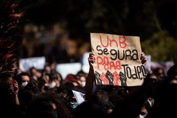 Nova lei nos EUA obriga trans a usar banheiro conforme gênero de