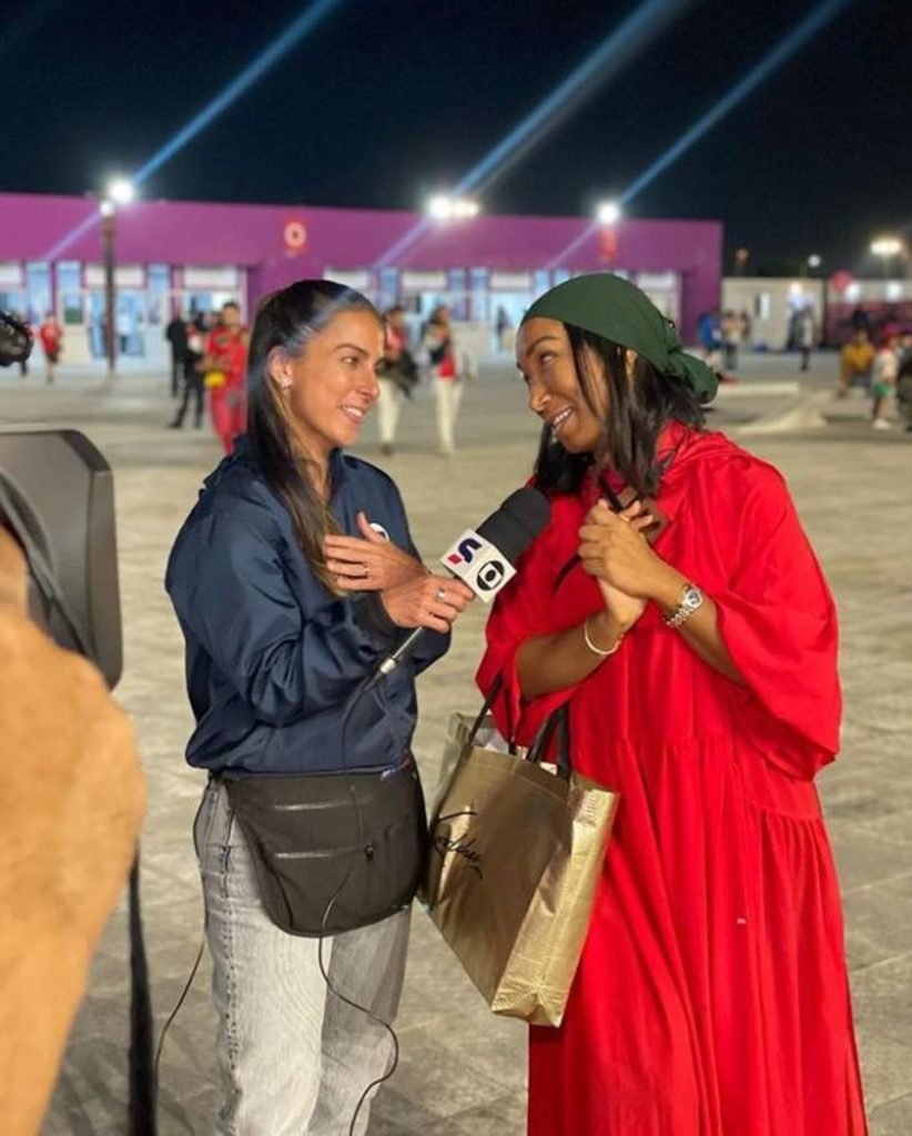 mulher entrevista outra mulher - metrópoles