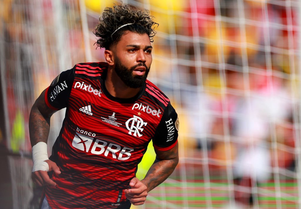 Dirigente do Flamengo confirma desejo de renovar contrato com Gabigol