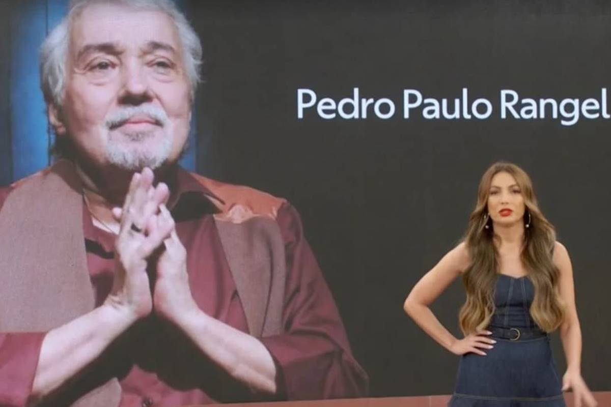 Patrícia Poeta na frente com Pedro Paulo Rangel em telão ao fundo - metrópoles