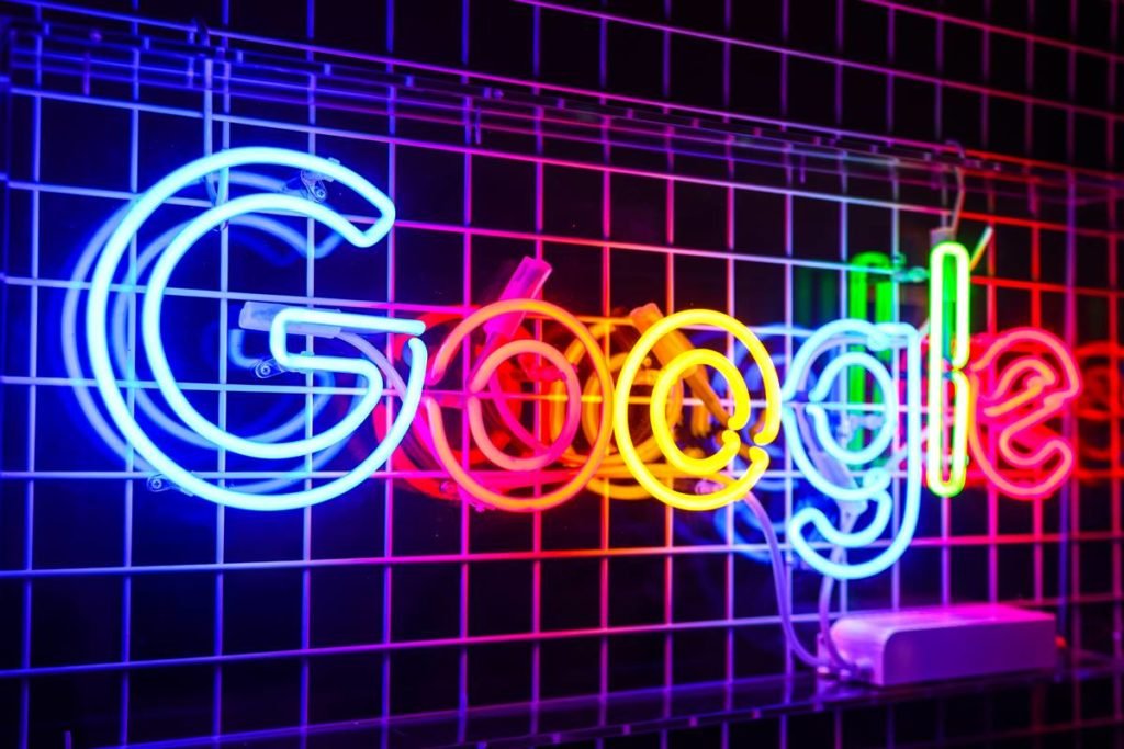 Governo busca Google para elaborar filtro contra discurso de ódio