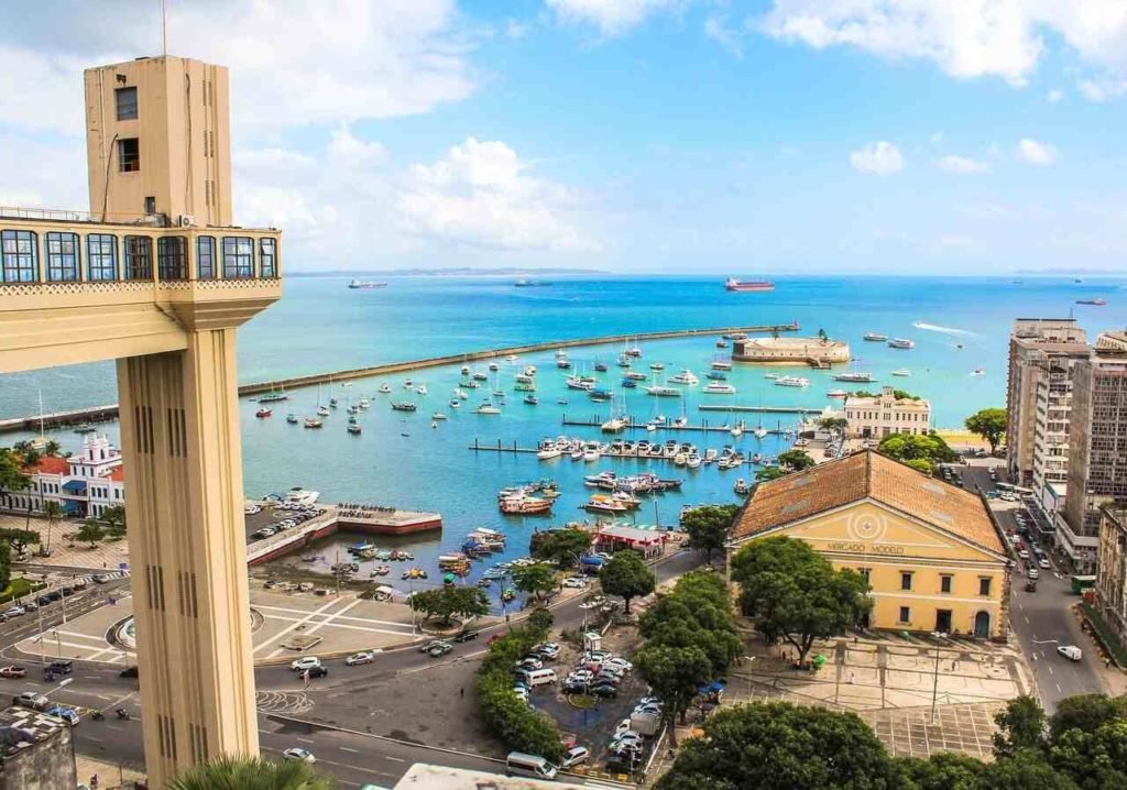 Na foto, vista panorâmica de Salvador, Bahia, Brasil - Zig Proxy