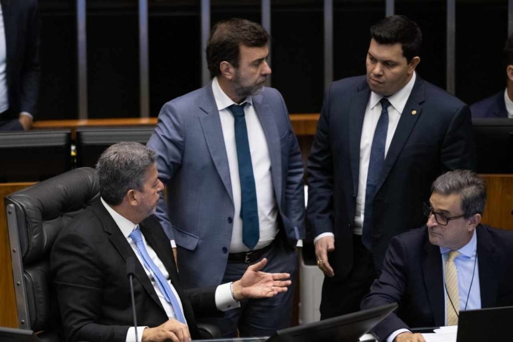 Câmara Dos Deputados Aprova PEC Da Transição Em 2° Turno | Metrópoles