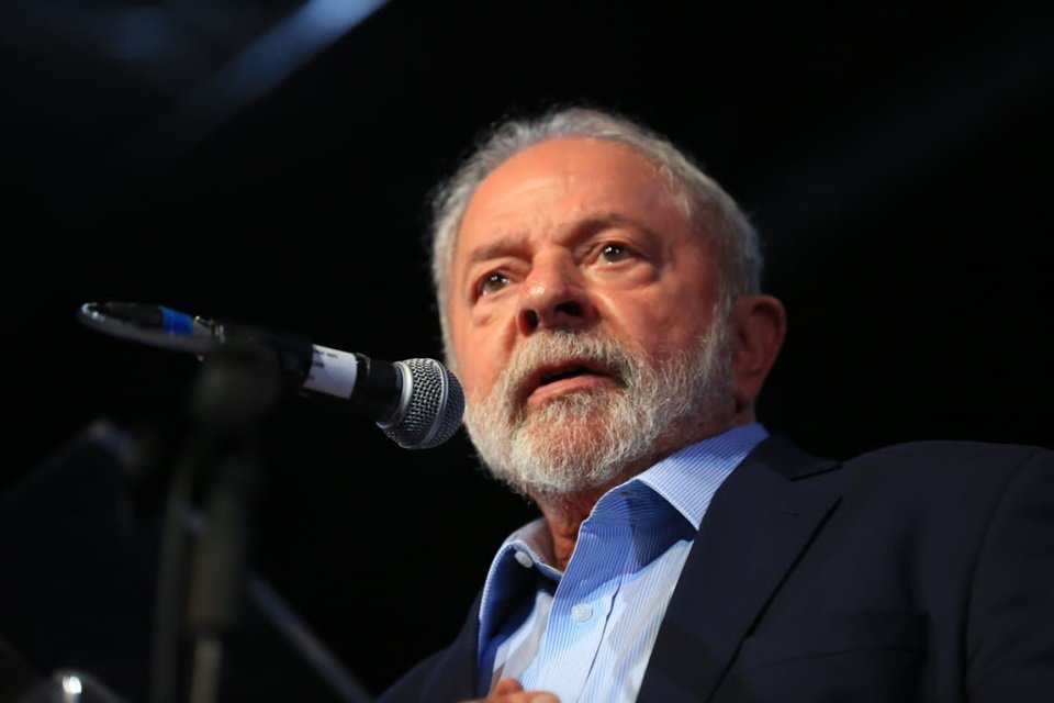 Presidente Lula durante apresentação do Relatório Final do Gabinete de Transição - Metrópoles