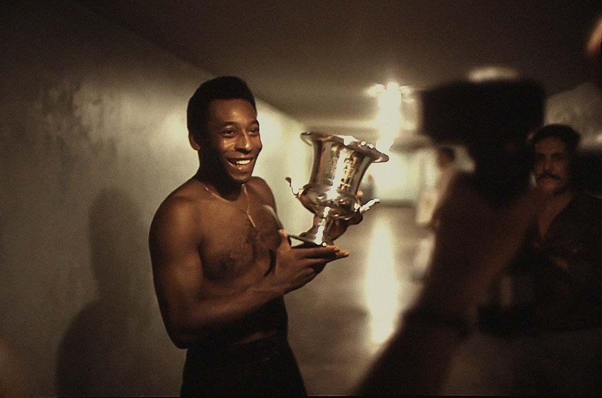 Nasci Pra Ser Jogador - Todas as 7 bolas de ouro do Rei Pelé