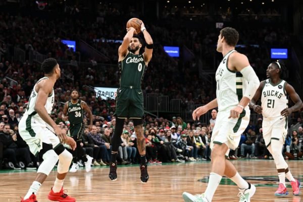 NBA: em reedição de final, Warriors dominam jogo e batem Celtics