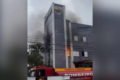Vídeo mostra hotel em chamas na cidade catarinense de São Francisco do Sul, com caminhão de bombeiros na frente - Metrópoles