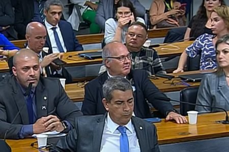 Suspeito de terrorismo esteve no Senado e aplaudiu fala contra Moraes