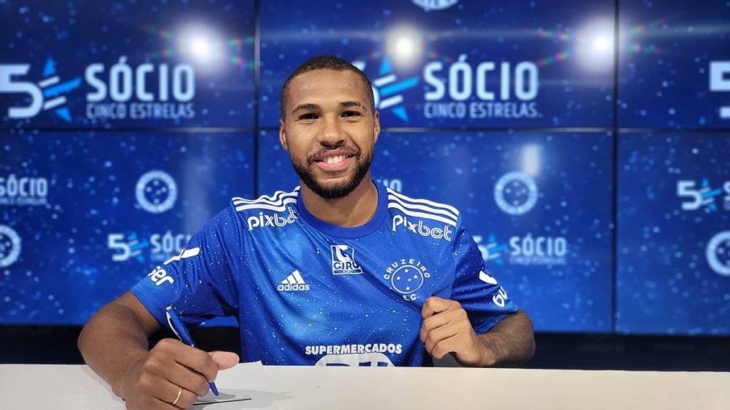 Cruzeiro chega a acordo com Palmeiras e anuncia atacante Wesley