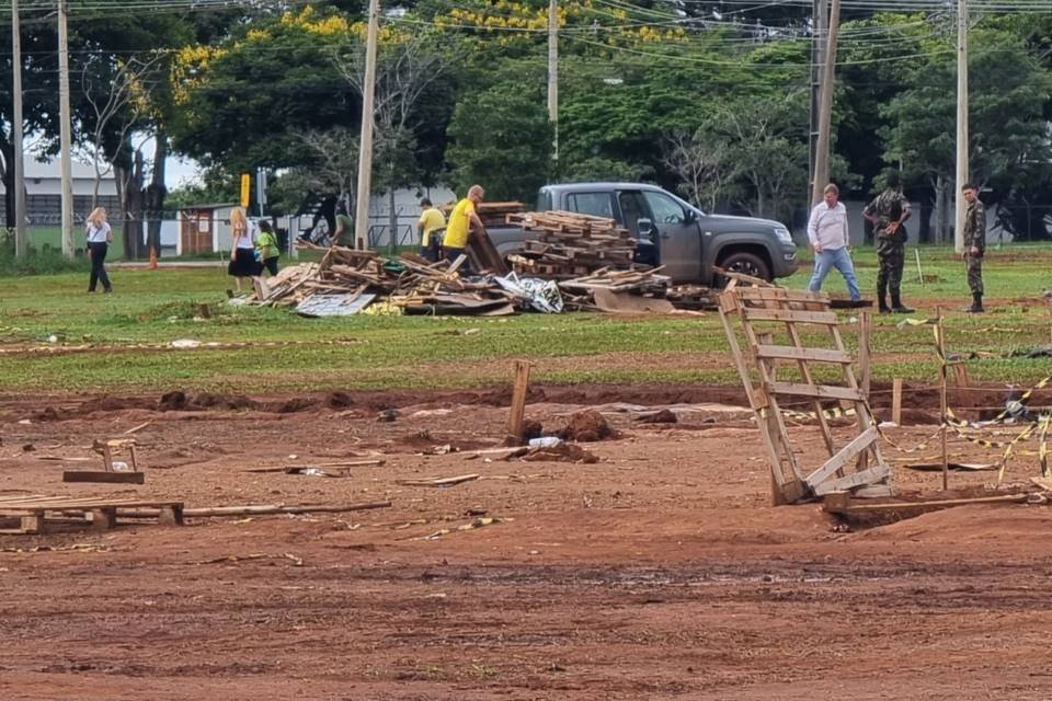 Dá pra começar uma guerra: os pedidos por armas no QG bolsonarista