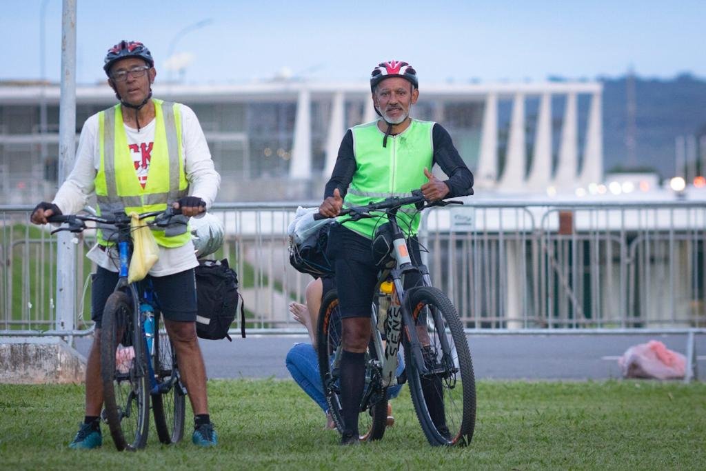 Imagem de ciclisats que viajaram para a posse do Lula