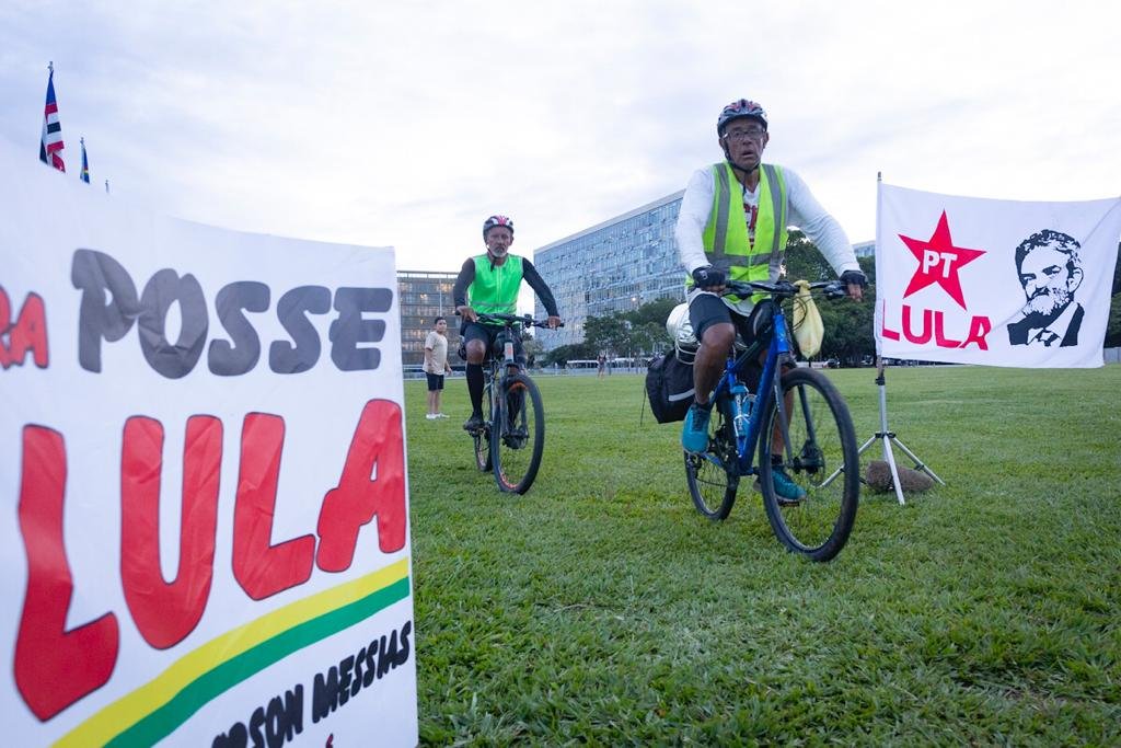 Imagem de ciclisats que viajaram para a posse do Lula