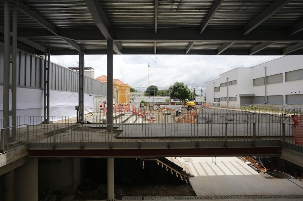 imagem colorida Obras da Pina Contemporânea
