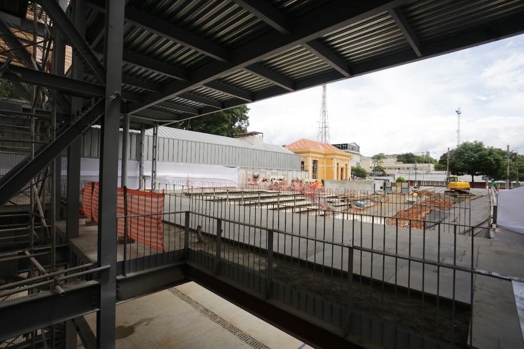 imagem colorida Obras da Pina Contemporânea