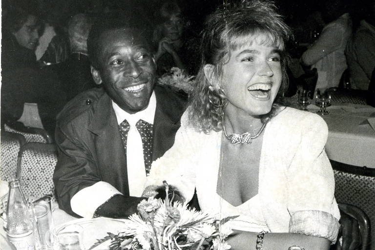 Foto em Preto e Branco de Xuxa e Pelé - Metrópoles