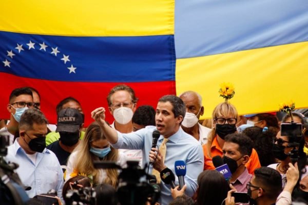 juan guaidó venezuela presidente interino da oposição