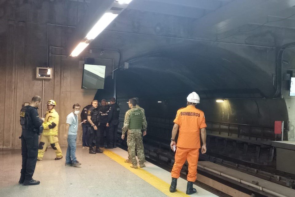 Suspeita de bomba no metrô