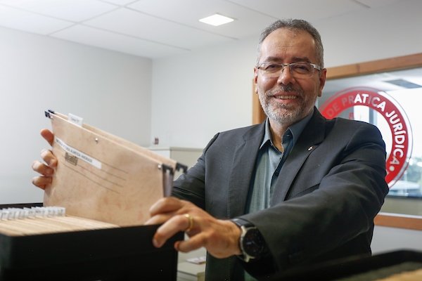 Professor Mac Cartaxo é Diretor da Faculdade Presbiteriana Mackenzie Brasília e coordenador do curso de Direito da instituição