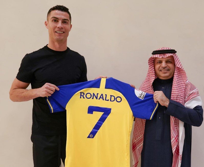 CR7 na Champions? Contrato com Al Nassr permite empréstimo