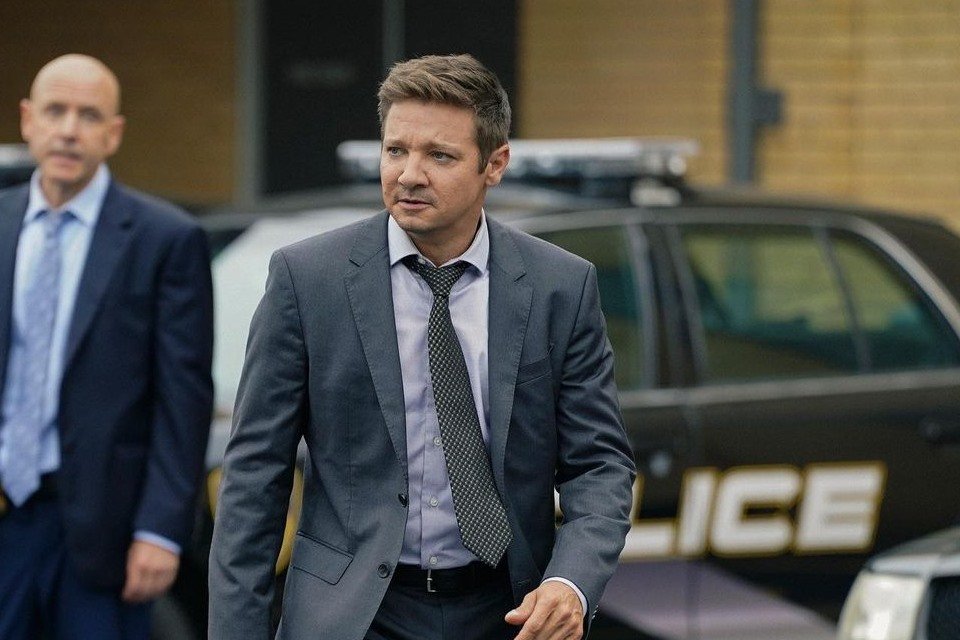 Ator do filme 'Vingadores', Jeremy Renner está em estado grave no