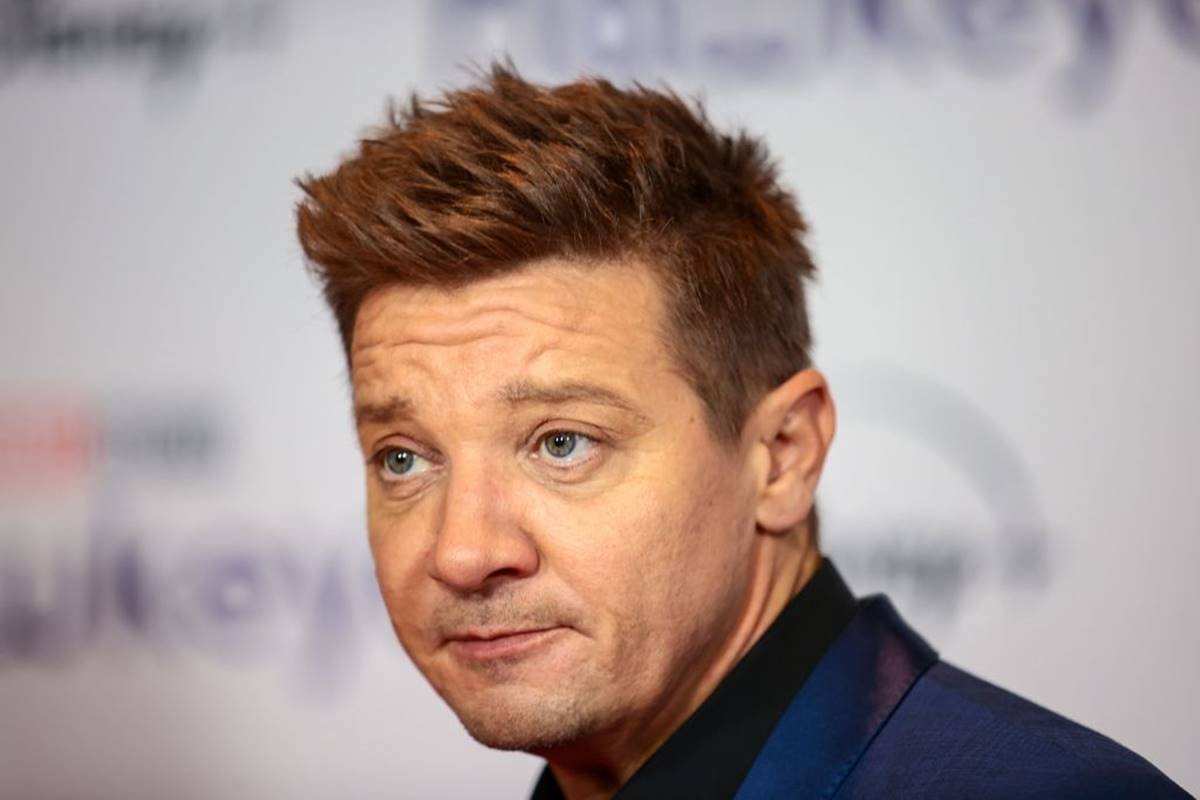 Jeremy Renner, intérprete do Gavião Arqueiro, sofre acidente e fica em  'estado crítico