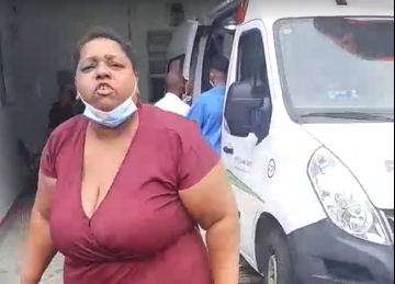 Mãe do jovem obeso que morreu por falta de maca em SP