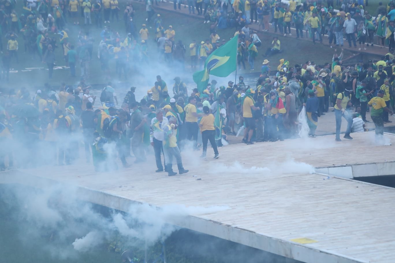 PGR abre inqu&eacute;rito contra tr&ecirc;s deputados bolsonaristas por incitar atos  antidemocr&aacute;ticos | Metr&oacute;poles