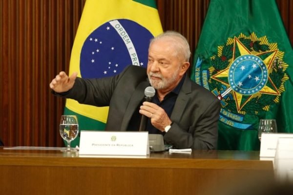 Presidente Lula se reúne com governadores no final da tarde desta segunda-feira (09/01). Na pauta da reunião, esforços conjuntos para conter os radicais que articulam atos antidemocráticos