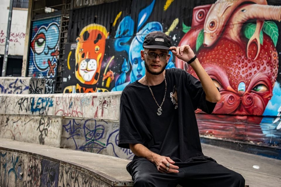 Kanan Rapper Canadian Rapper Canaan busca expandir horizontes com novo single Resgate ...