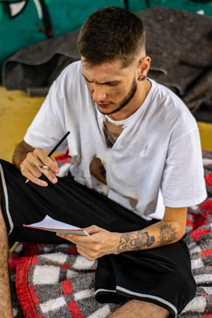 Kanan Rapper Canadian Rapper Canaan busca expandir horizontes com novo single Resgate ...