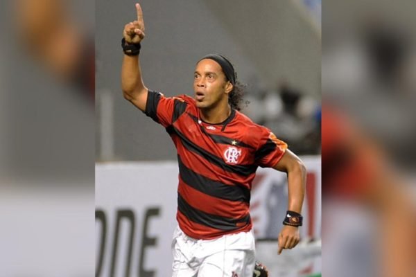 Lances de Ronaldinho Gaúcho pelo Flamengo. - Coluna do Fla