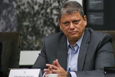 O governador Tarcísio de Freitas