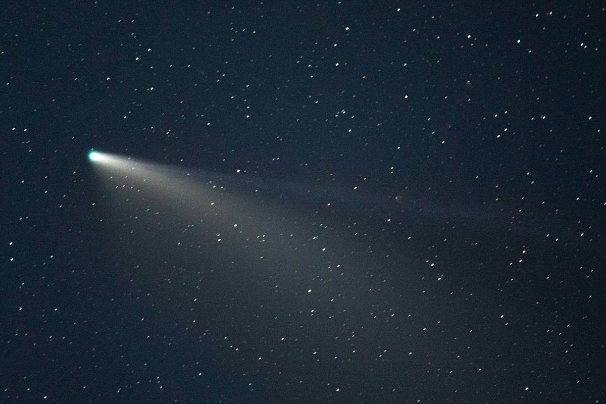 Raro cometa verde passa perto da Terra depois de 50 mil anos Metrópoles