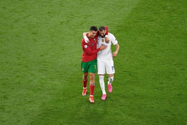 Karim Benzema e Cristiano Ronaldo na Eurocopa - Metrópoles