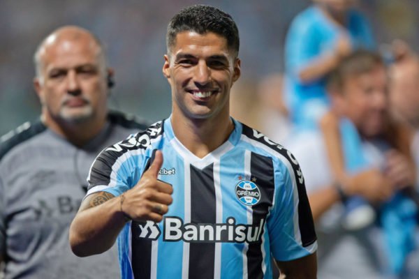 Suárez joga: veja escalação do Grêmio no jogo contra o São Luiz