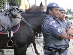 Cavalo vítima de maus-tratos é sacrificado em Maceió - Alagoas 24