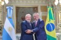 Lula e Alberto Fernandez posam para foto na Casa Rosada