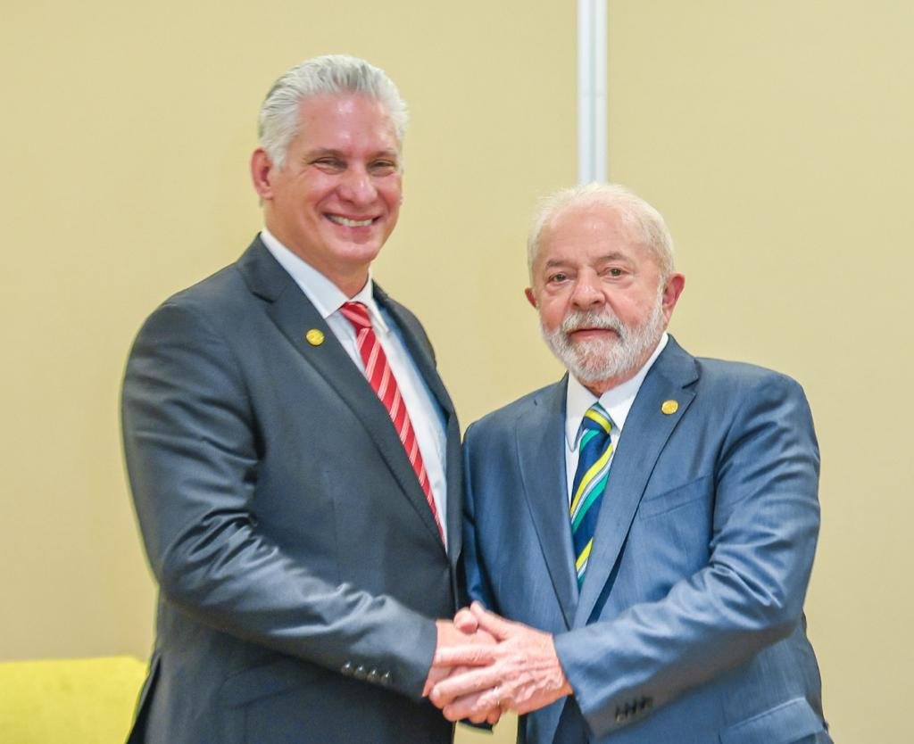 Lula teve uma reunião bilateral com presidente de Cuba, Miguel Díaz-Canel em Buenos Aires