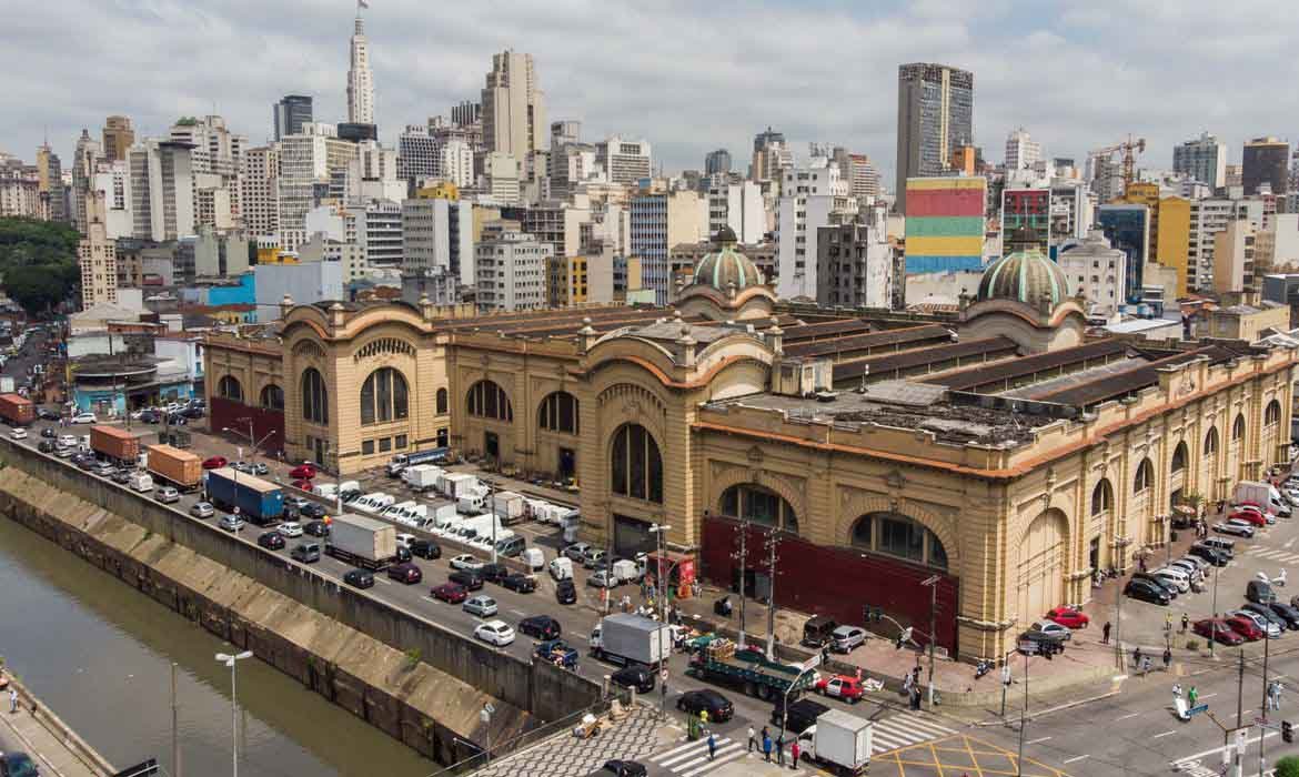 Vista aérea do Mercadão de São Paulo, que completa 90 anos em 2023
