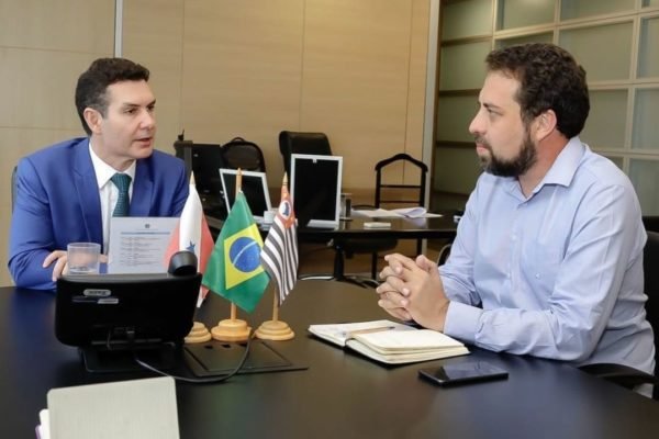 Ministro Jader Filho com Guilherme Boulos
