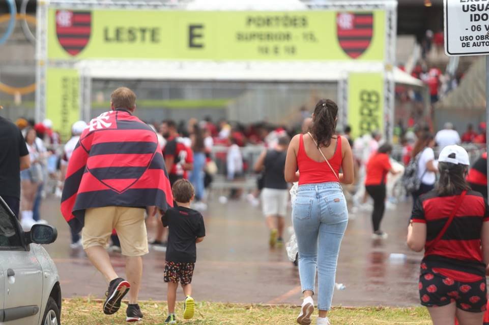 Torcedores do Flamengo na Supercopa em Brasília DF