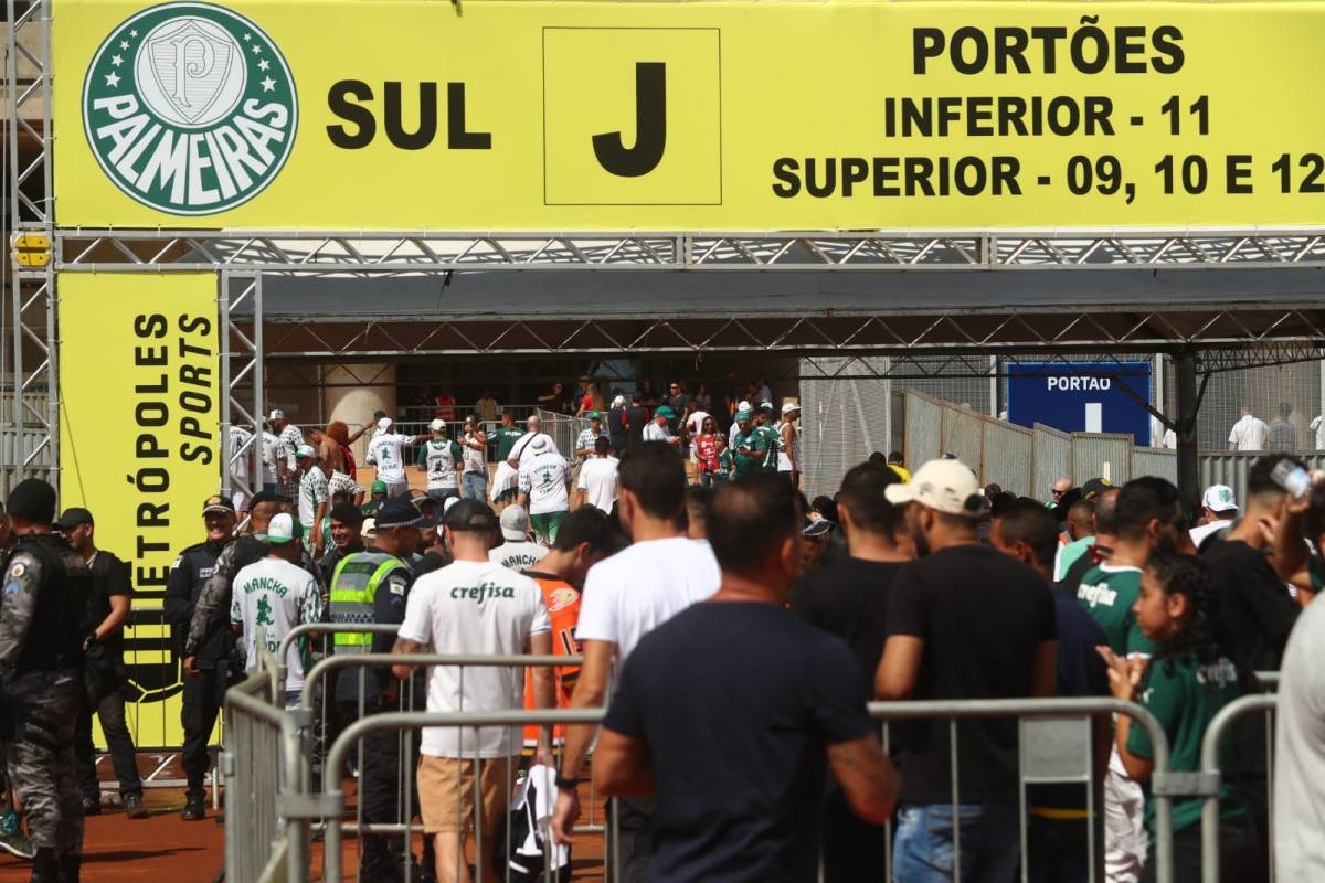 Chegou a hora! Palmeiras e Flamengo fazem decisão da Supercopa com estádio  lotado no DF