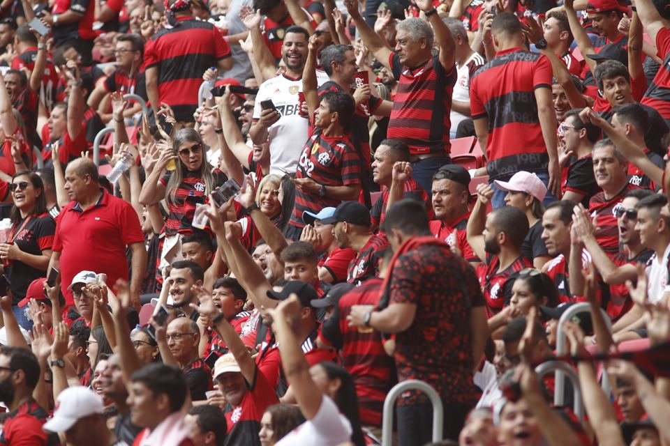 Após derrota para o Palmeiras, flamenguistas adotam discurso otimista