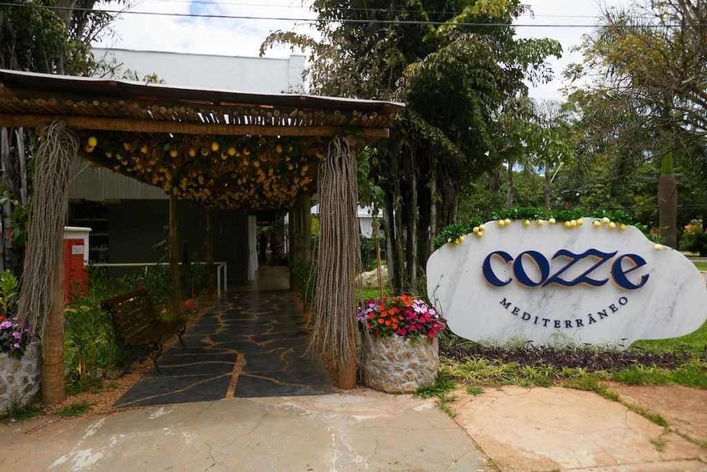 Na foto, a fachada do Cozze Mediterrâneo - Metrópoles