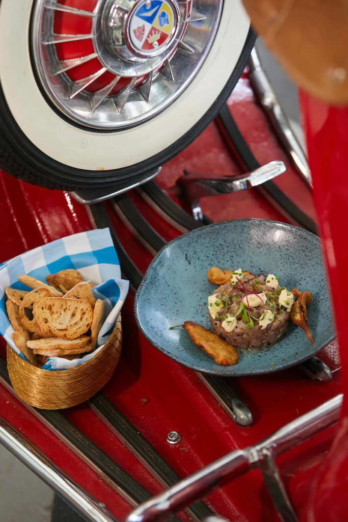 na foto, pratos de comida do Cozze Mediterrâneo - Metrópoles