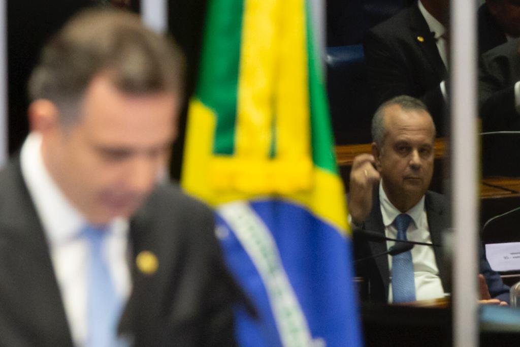 Bolsonaro coloca eleições em xeque e Pacheco rebate: 'Não admitiremos  retrocesso da democracia