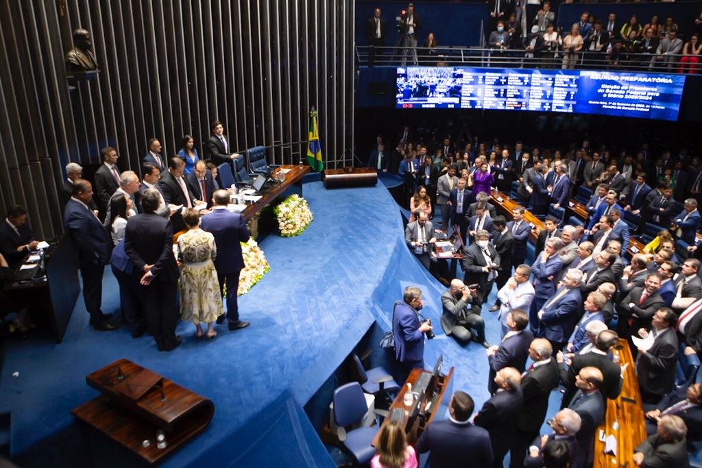 Câmara aprova MP que permite uso de fundo de habitação no programa