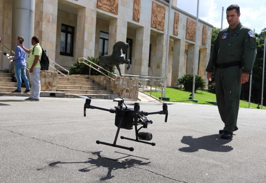 PM vai usar drones para monitorar megablocos no Carnaval de rua