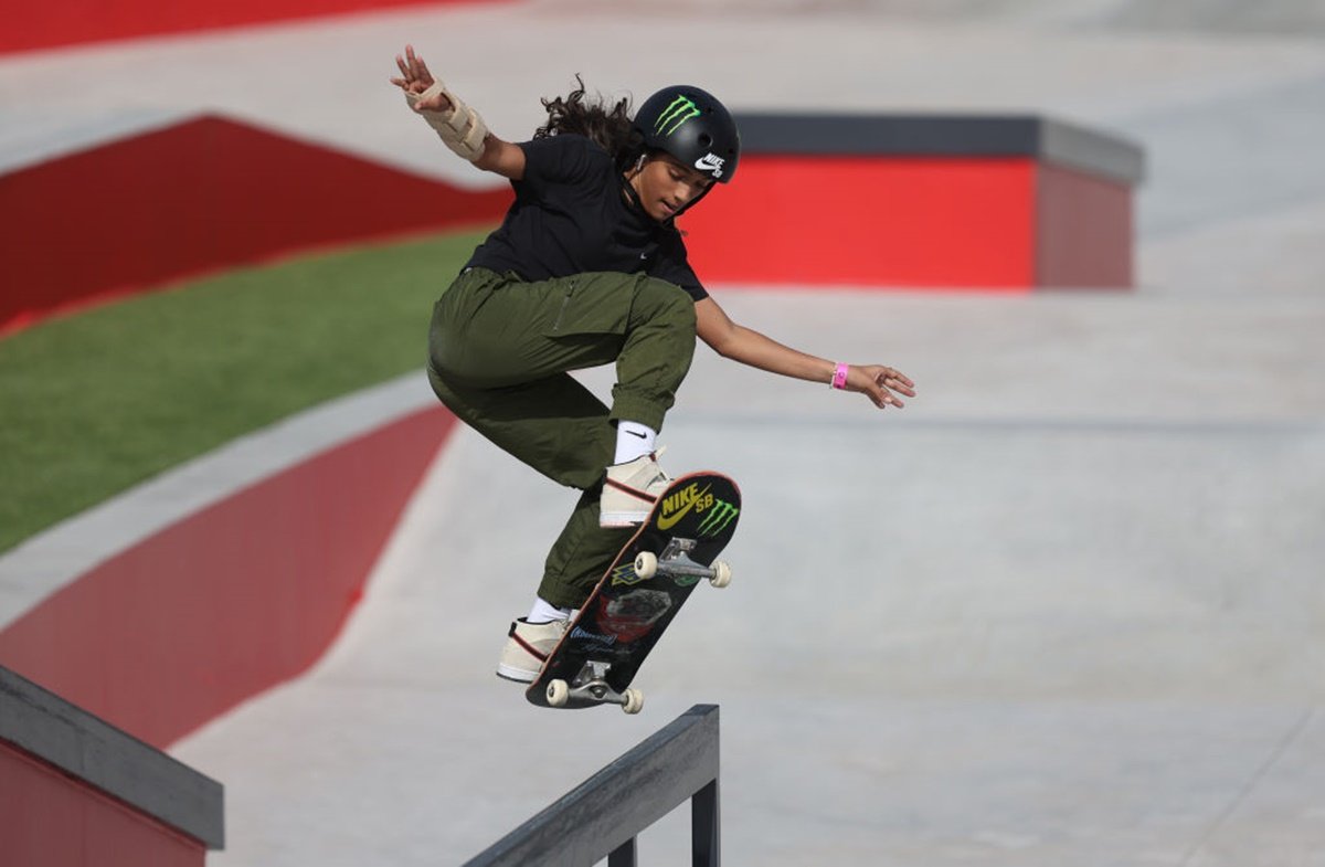 Rayssa Leal ganha mais uma etapa do mundial de skate